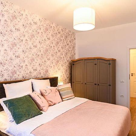 Apartament De Poveste Pe Plaja In Resort De Lux Năvodari 외부 사진